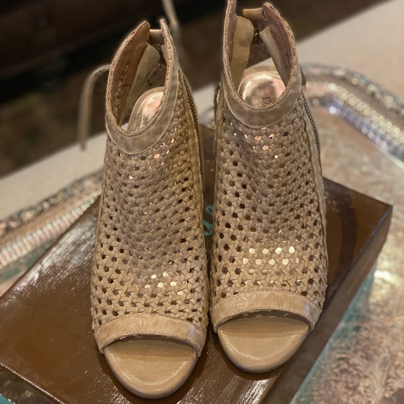 Diva True Sandal - Picture 1 of 3